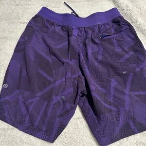 lululemon license to train linerless Men’s Deep Purple Patterned Athletic Shorts